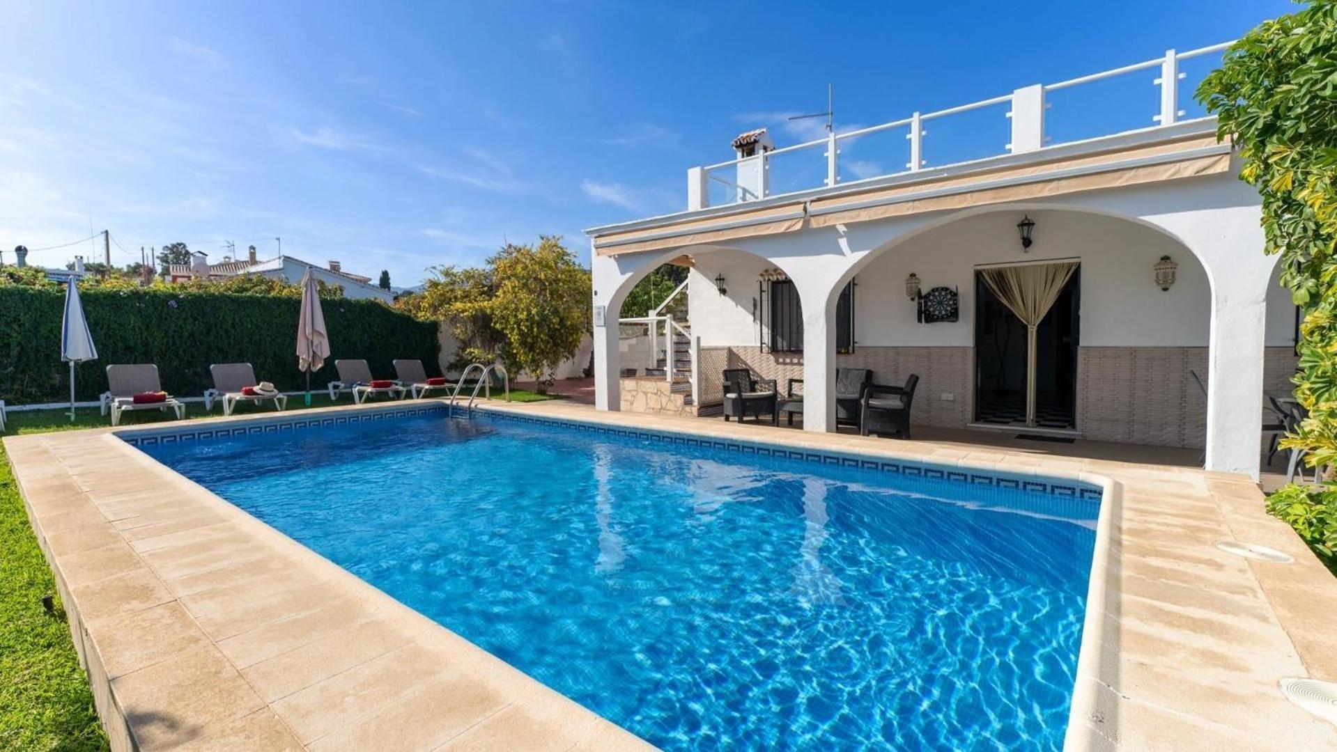 Mit Privatpool Fuer 6 Personen Ca 117 Qm In Nerja, Andalusien Costa Del Sol Semesterbostad *