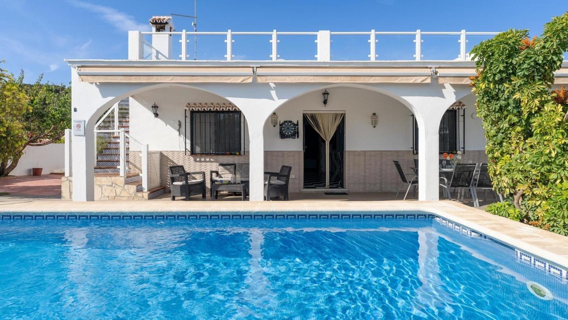 Mit Privatpool Fuer 6 Personen Ca 117 Qm In Nerja, Andalusien Costa Del Sol Semesterbostad Nerja