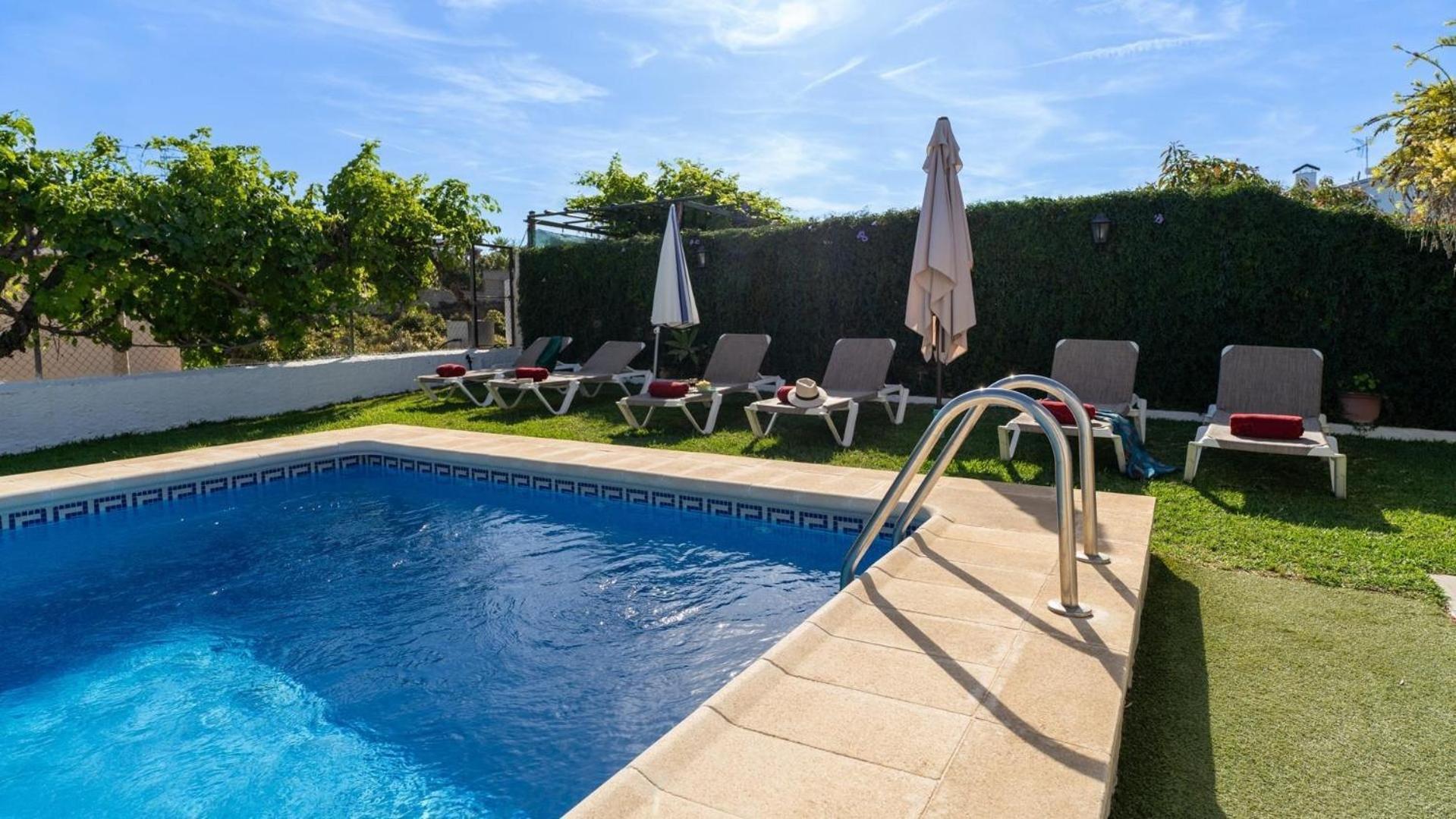 Mit Privatpool Fuer 6 Personen Ca 117 Qm In Nerja, Andalusien Costa Del Sol * Nerja