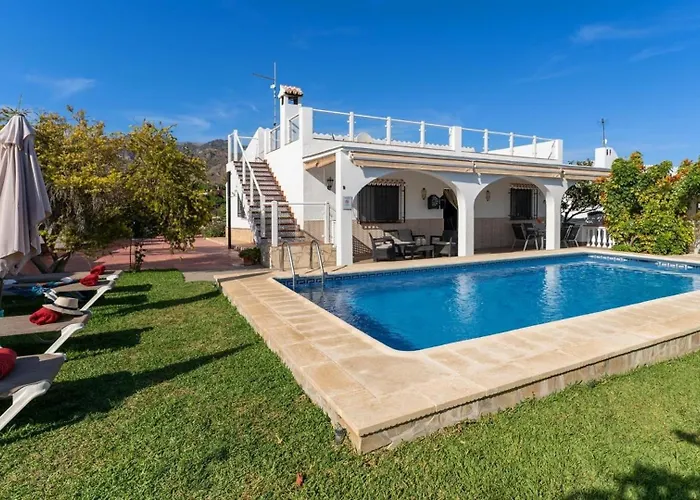 Ferienhaus Mit Privatpool Fuer 6 Personen Ca 117 Qm In Nerja, Andalusien Costa Del Sol
