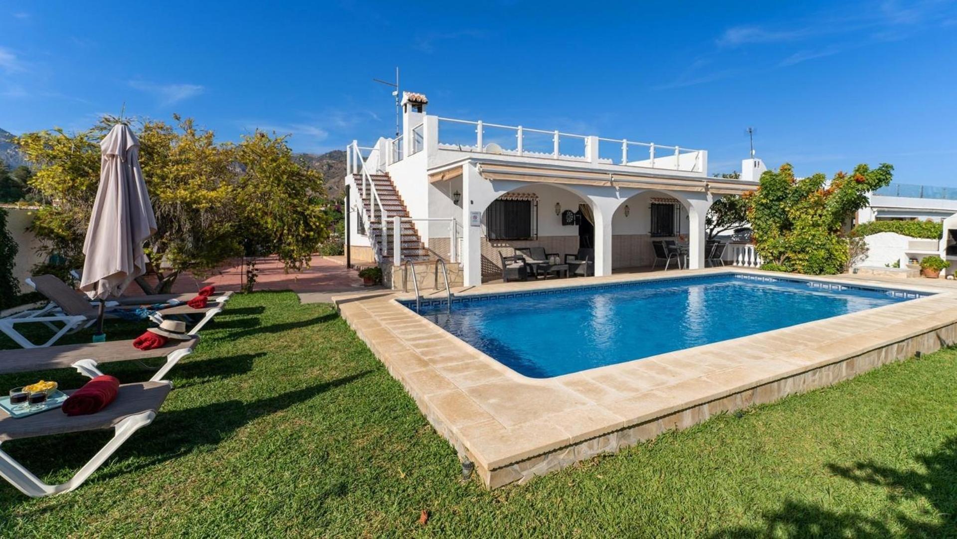 Mit Privatpool Fuer 6 Personen Ca 117 Qm In Nerja, Andalusien Costa Del Sol Nerja