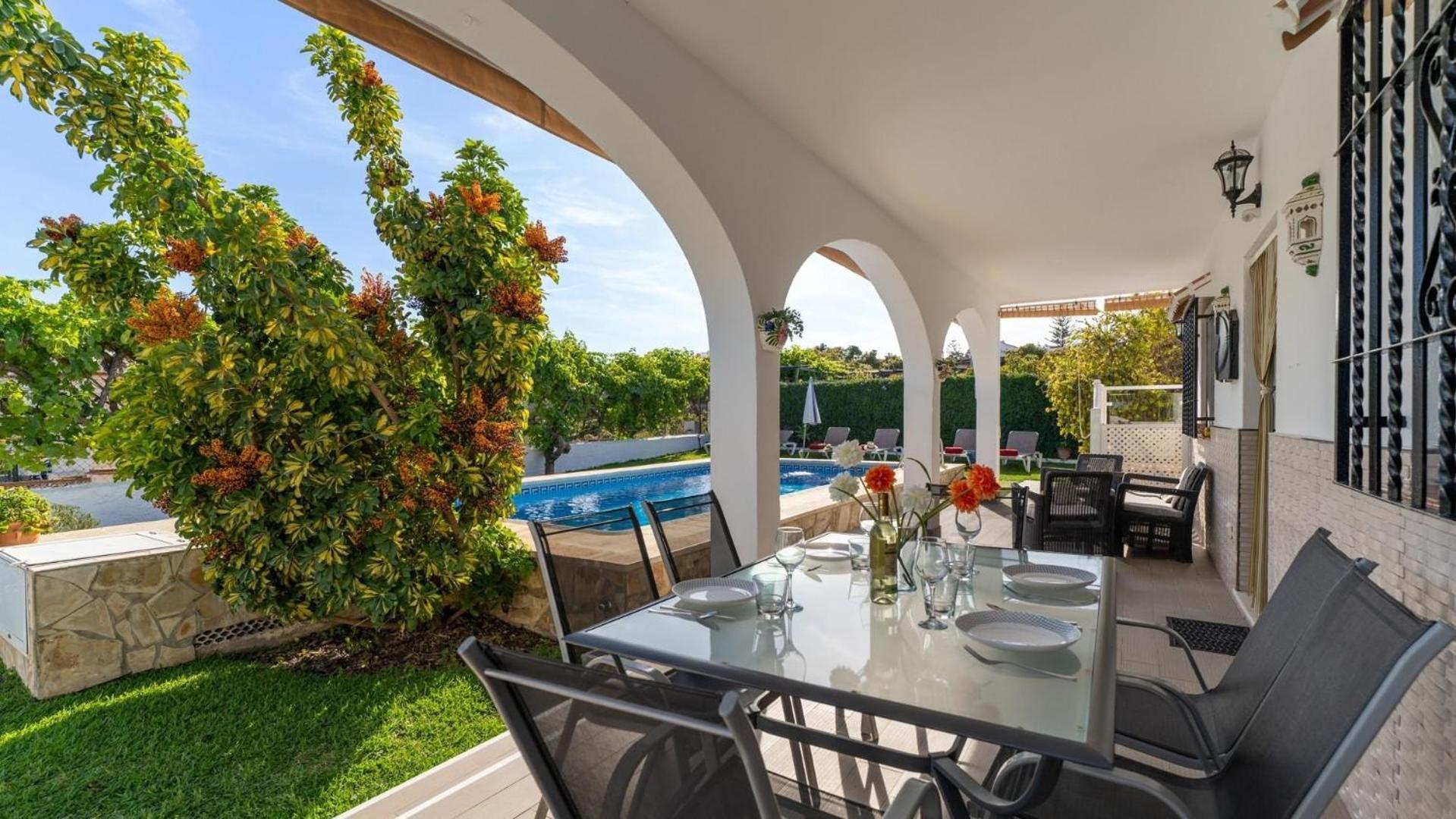 Holiday home Mit Privatpool Fuer 6 Personen Ca 117 Qm In Nerja, Andalusien Costa Del Sol *